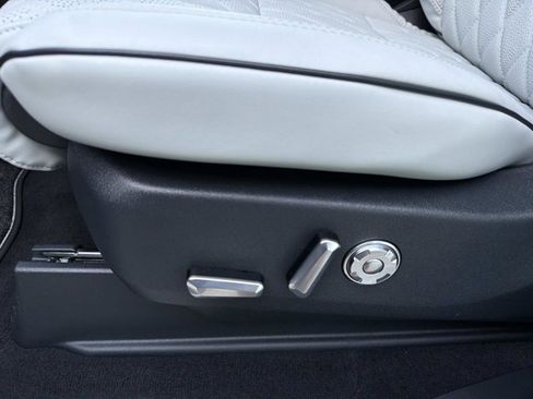 New 2026 Lincoln Navigator Black Label image 12