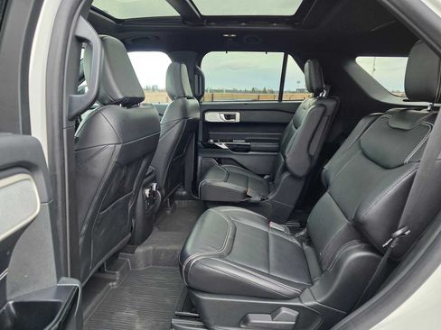 Used 2023 Ford Explorer ST w/ Equipment Group 401A AWD/4WD image 18