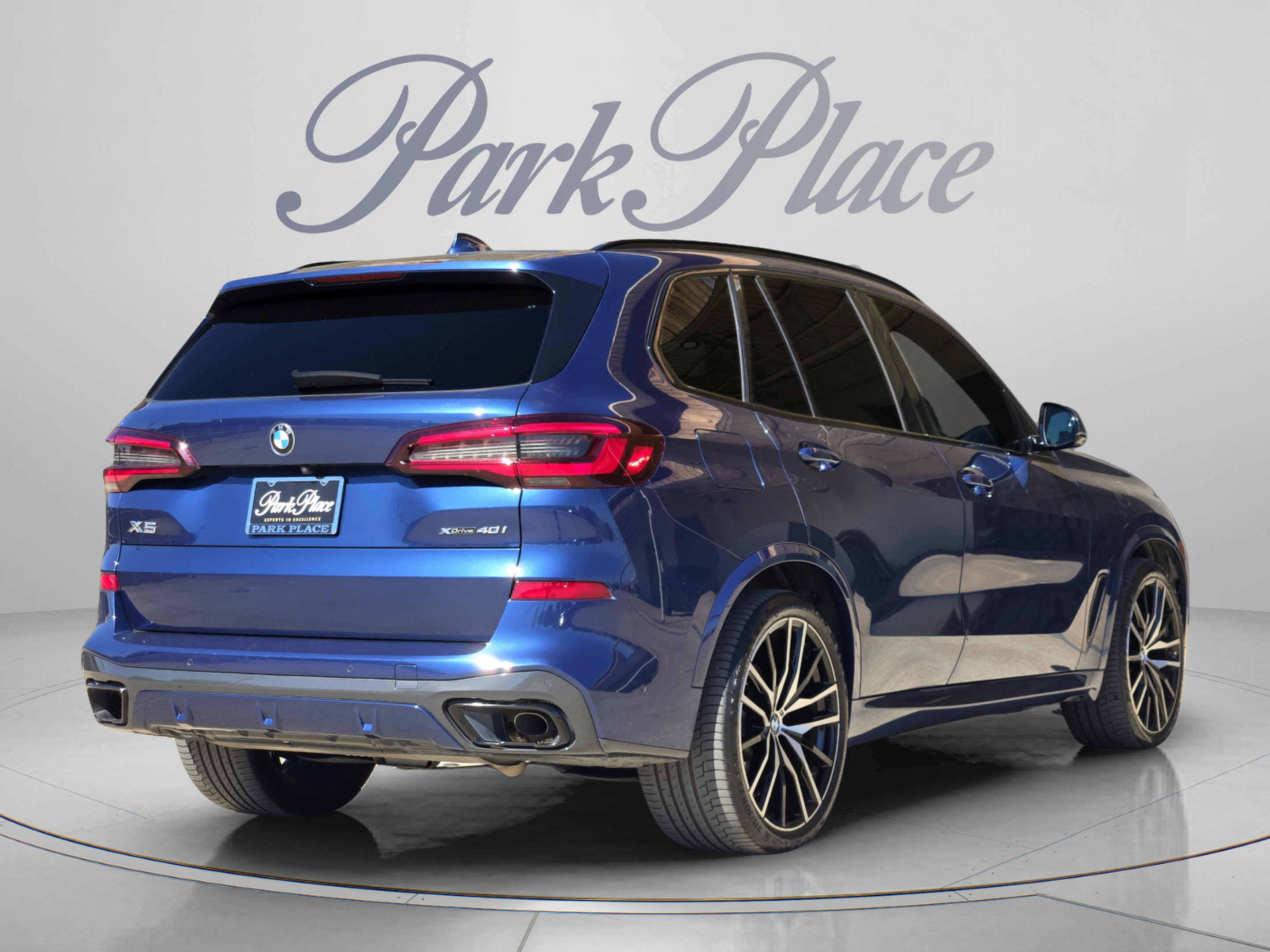 Used 2022 BMW X5 xDrive40i w/ M Sport Package AWD/4WD image 6