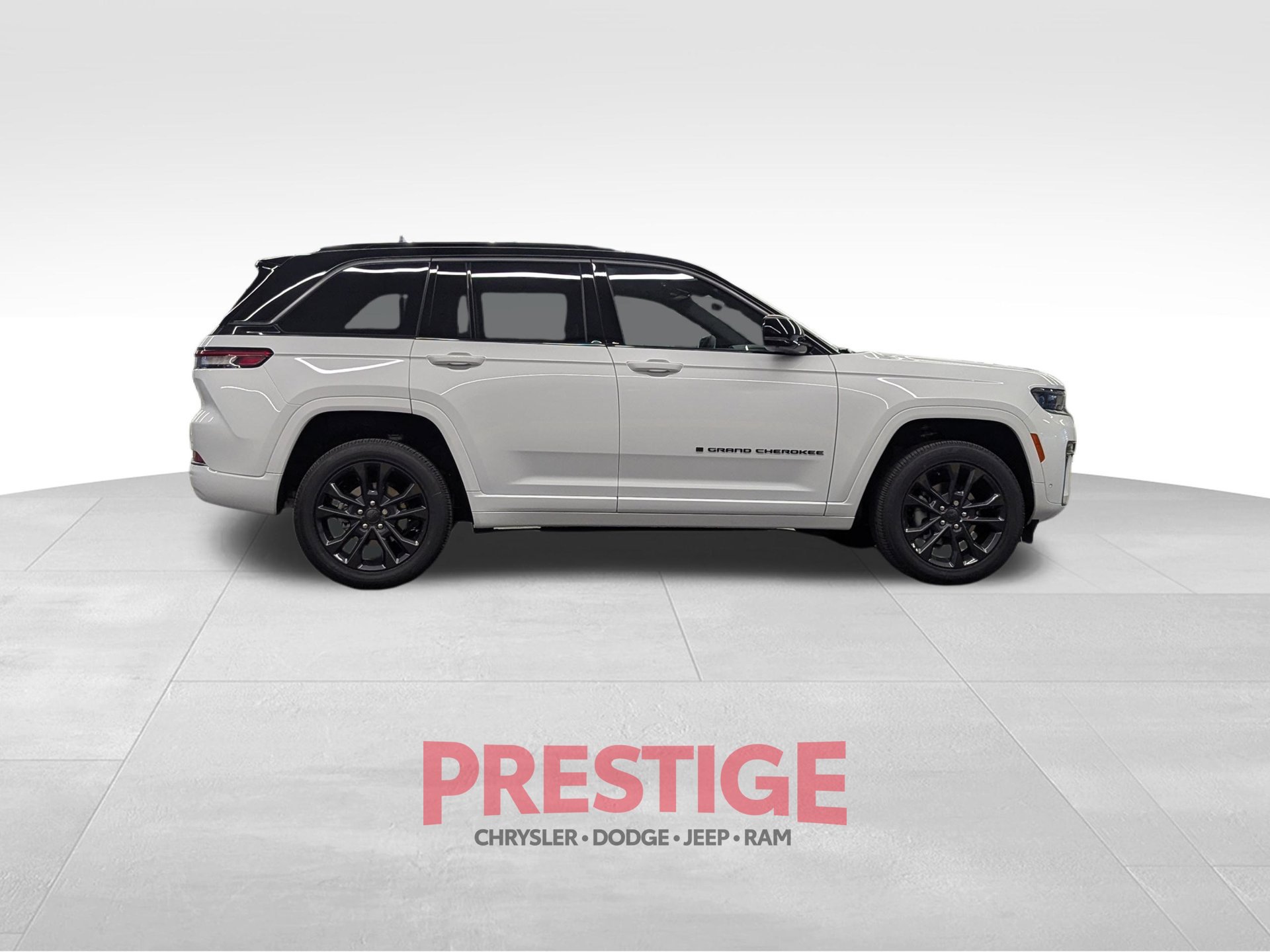New 2026 Jeep Grand Cherokee Limited AWD/4WD image 4
