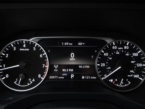 Used 2024 Nissan Pathfinder S image 26