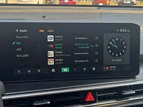 Used 2025 Kia Sorento LX FWD image 6