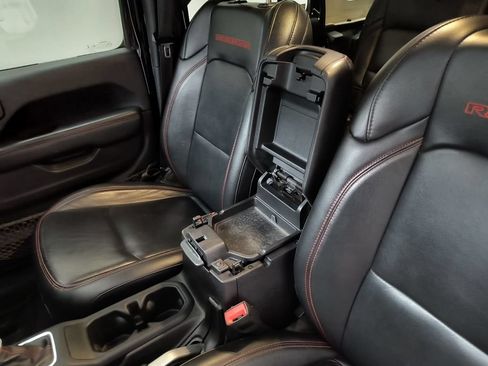 Used 2019 Jeep Wrangler Unlimited Rubicon AWD/4WD image 28