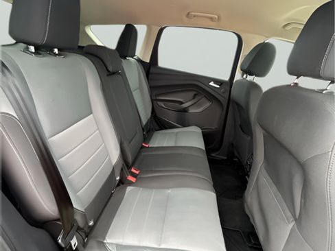 Used 2016 Ford Escape SE w/ Equipment Group 201A AWD/4WD image 14