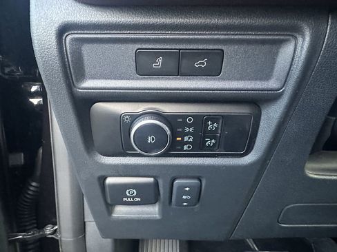 Used 2024 Ford Expedition Limited AWD/4WD image 17