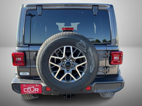 New 2026 Jeep Wrangler Sahara image 7