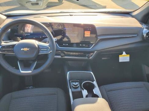 New 2026 Chevrolet Equinox LT image 9