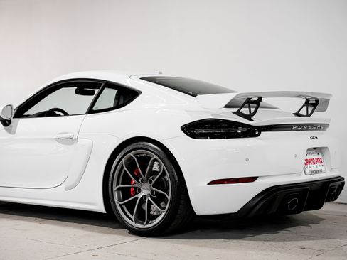 Used 2020 Porsche 718 Cayman GT4 image 33