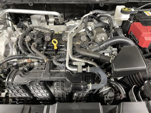 Used 2024 Mitsubishi Outlander SE image 17