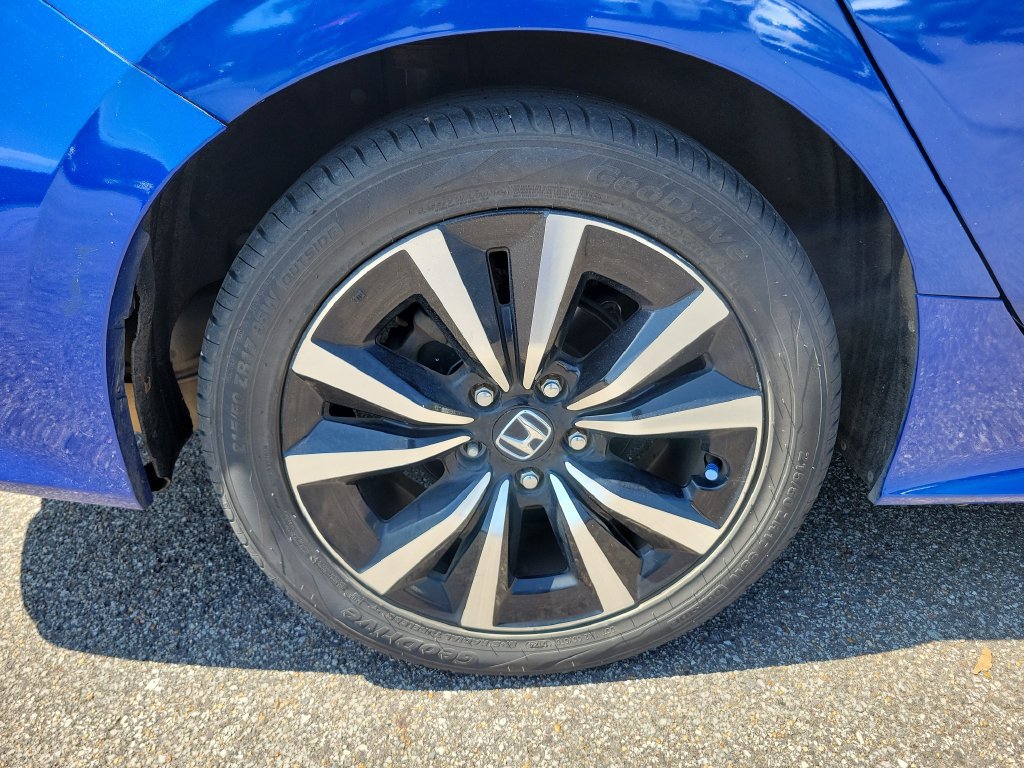 Used 2022 Honda Civic EX image 10