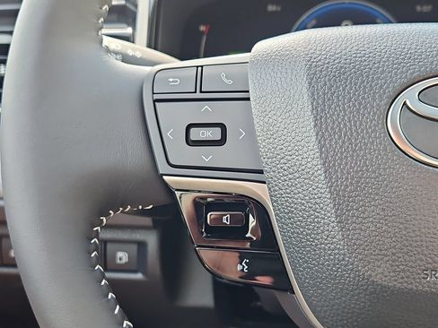New 2026 Toyota Camry Hybrid AWD/4WD image 14