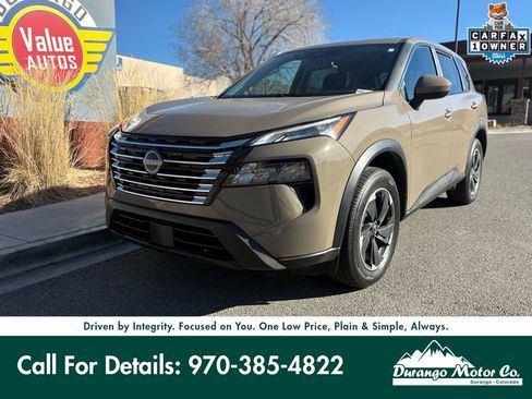 Used 2025 Nissan Rogue SV image 1