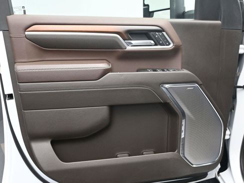 Used 2024 GMC Sierra 2500 Denali w/ Denali Reserve Package image 22