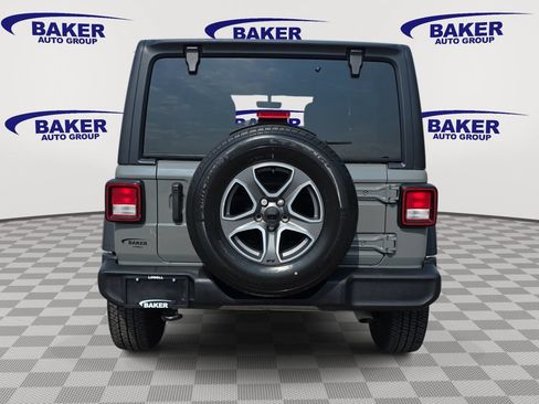 Used 2022 Jeep Wrangler Unlimited Sport AWD/4WD image 4