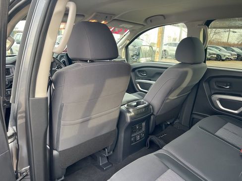 Certified 2024 Nissan Titan SV w/ SV Convenience Package image 10