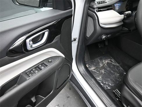 New 2026 Jeep Compass Limited w/ Mopar Graphics Package image 14