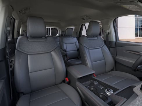 New 2026 Ford Explorer Active w/ Active Comfort Package AWD/4WD image 10