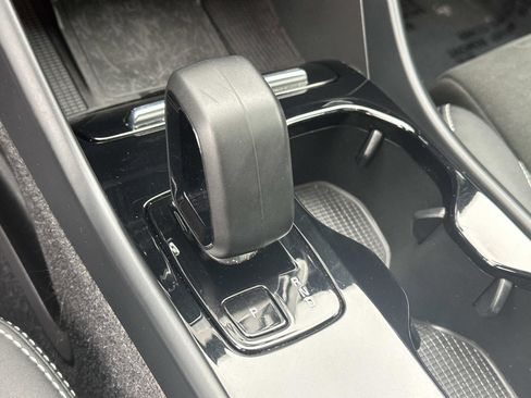 Certified 2023 Volvo C40 P8 Recharge Ultimate image 14