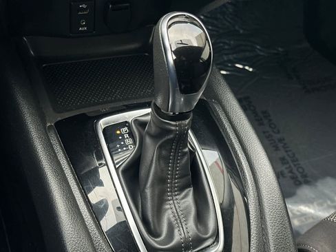 Used 2018 Nissan Rogue Sport SV image 23