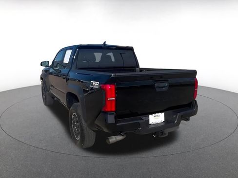 Used 2025 Toyota Tacoma TRD Off-Road AWD/4WD image 11