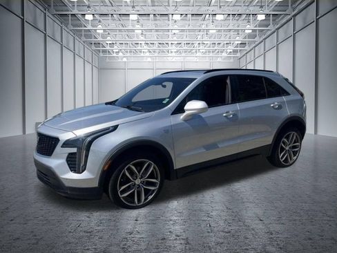 Used 2019 Cadillac XT4 Sport w/ Driver Awareness Package FWD image 4