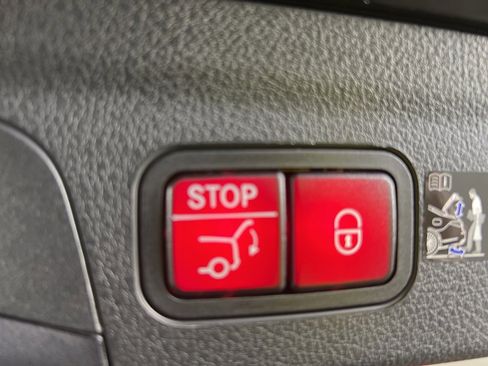 Used 2026 Mercedes-Benz GLE 580 4MATIC image 38