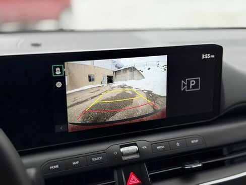 Used 2025 Kia K4 LXS image 18