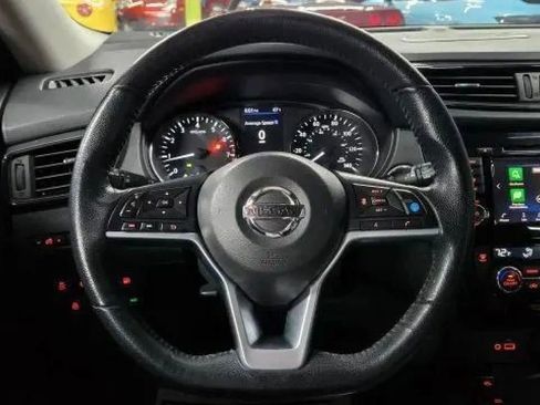 Used 2019 Nissan Rogue SL image 26