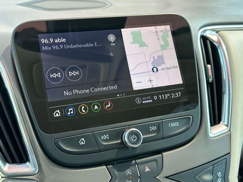 Used 2024 Chevrolet Malibu LT image 21