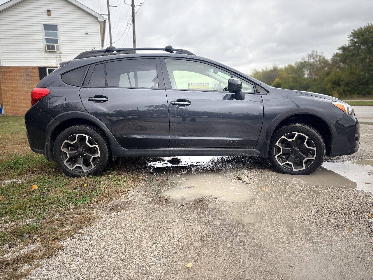 Used 2014 Subaru Crosstrek 2.0i Premium w/ Moonroof Package AWD/4WD image 6