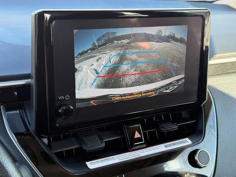 Used 2024 Toyota Corolla LE image 17