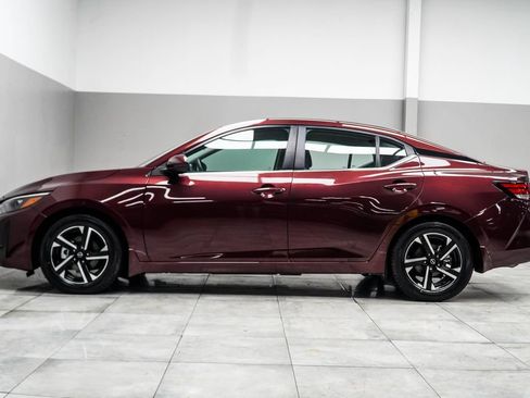 Used 2024 Nissan Sentra SV FWD image 9