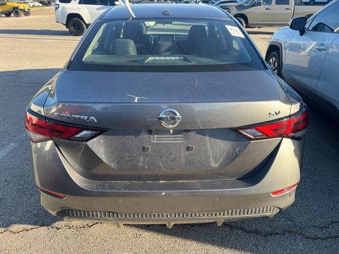 Used 2022 Nissan Sentra SV image 5