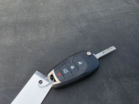 Used 2016 Chevrolet Cruze LS image 9