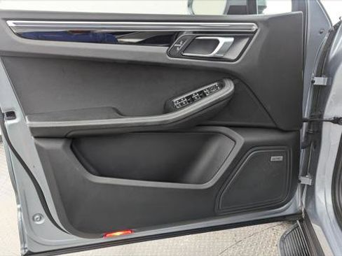 Used 2019 Porsche Macan image 13