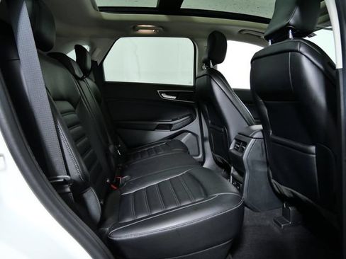 Certified 2024 Ford Edge SEL w/ Convenience Package AWD/4WD image 13
