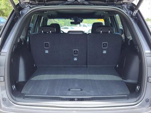 Certified 2025 Jeep Grand Cherokee Limited 4xe image 9