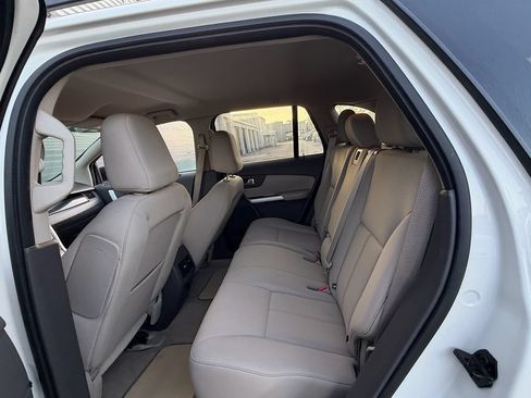 Used 2011 Ford Edge SE w/ 101A Rapid Spec Order Code FWD image 12