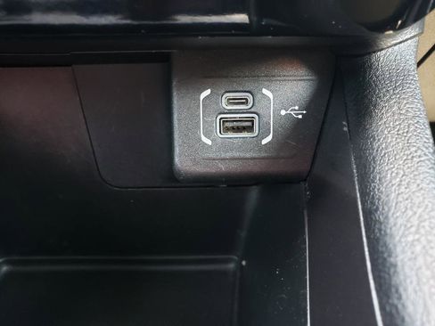 Certified 2024 Jeep Compass Latitude AWD/4WD image 18