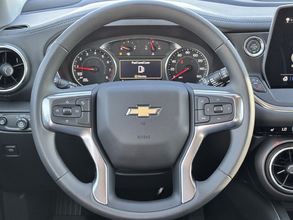 New 2026 Chevrolet Blazer LT w/ Convenience Package FWD image 9