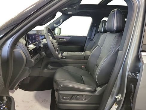 New 2026 INFINITI QX80 Autograph w/ Premium Cargo Package image 9