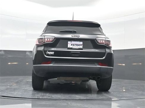 Used 2018 Jeep Compass Altitude image 48