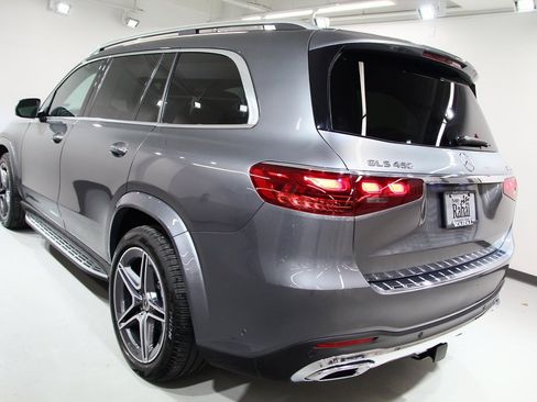 Used 2025 Mercedes-Benz GLS 450 4MATIC image 15