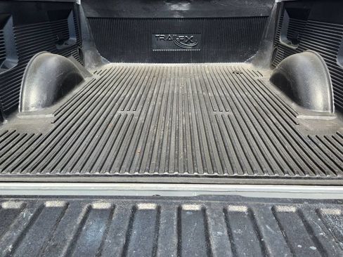 Used 2014 Ford F150 FX4 w/ Equipment Group 402A Luxury AWD/4WD image 34