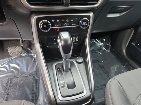Used 2022 Ford EcoSport SE w/ SE Convenience Package image 16
