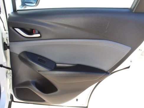 Used 2019 MAZDA CX-3 Touring image 31