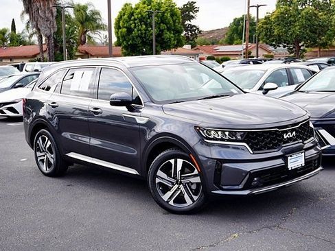 Used 2023 Kia Sorento EX AWD/4WD image 3