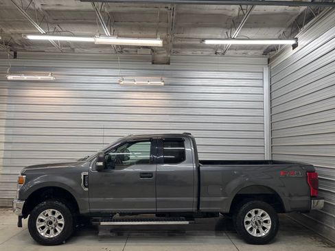 Used 2020 Ford F250 XLT w/ XLT Value Package AWD/4WD image 8