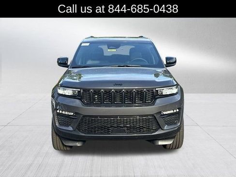New 2025 Jeep Grand Cherokee Limited w/ Black Appearance Package image 2