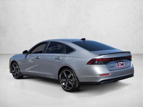 Used 2023 Honda Accord Sport image 8